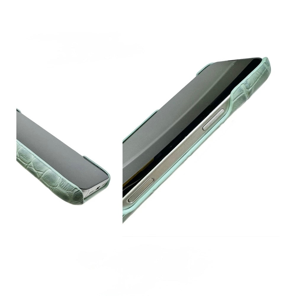 17 Green Crocodile-Embossed Leather iPhone Case – Handcrafted Luxury